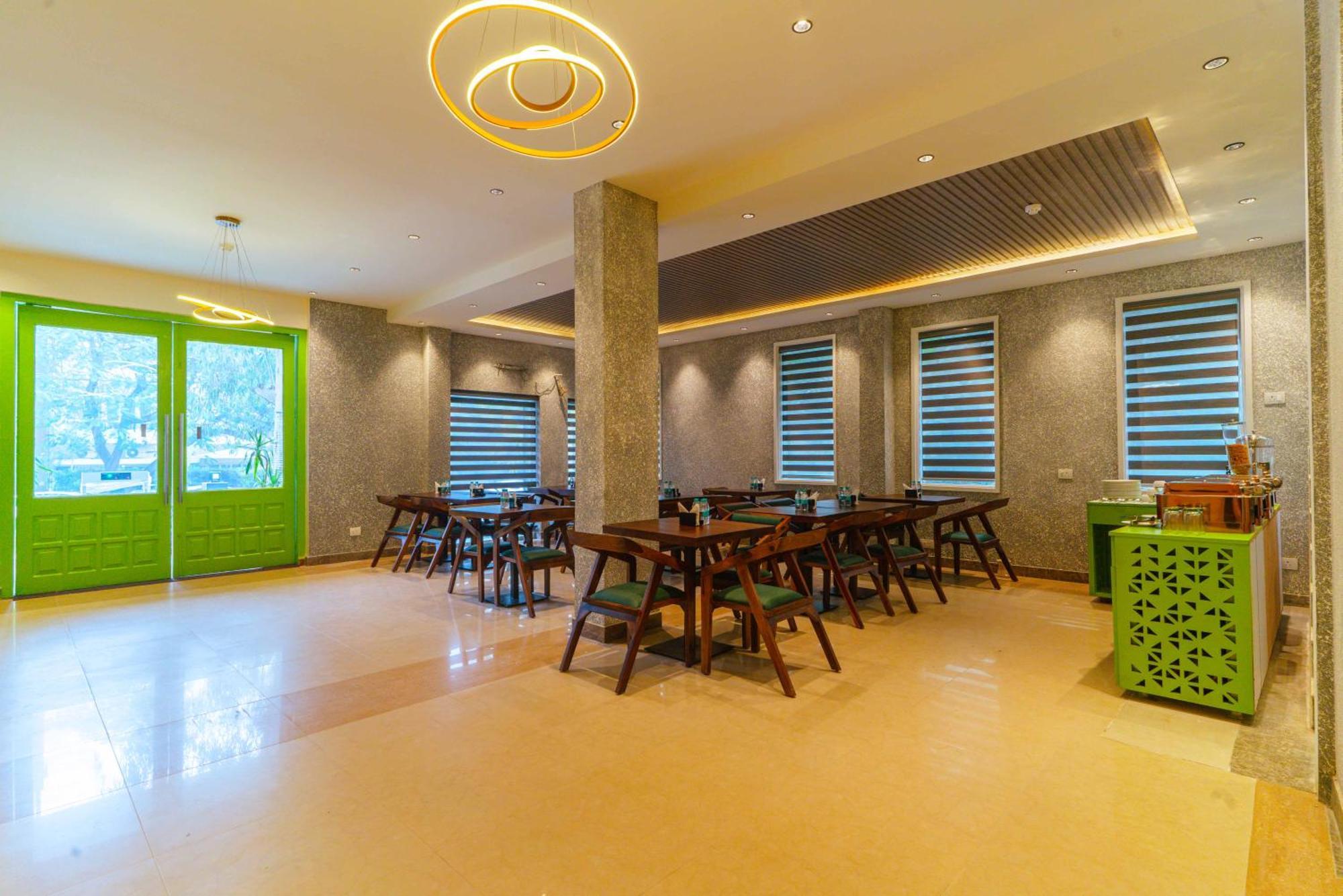 Treebo Ace Luxe Hotel 3*